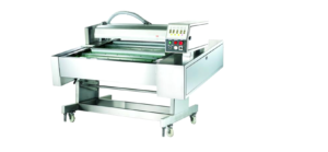 CONTINUOUS BELT TYPE AUTOMATIC VACUUM PACKAGING MACHINE